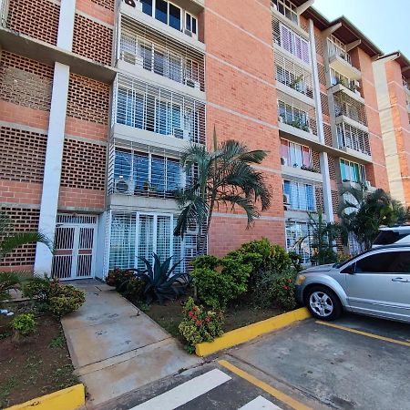 Apartamento Frente Al Aeropuerto De Майкетия Экстерьер фото